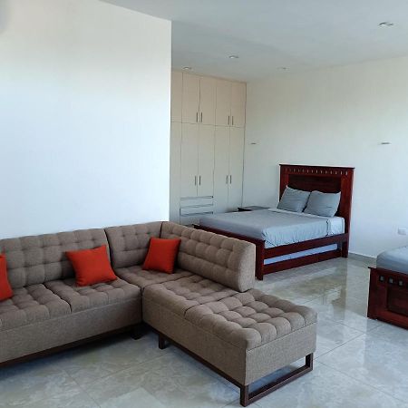 Villa Casa Hector, Con Jacuzzi, Cerca Del Foro Gnp. à Mérida Extérieur photo
