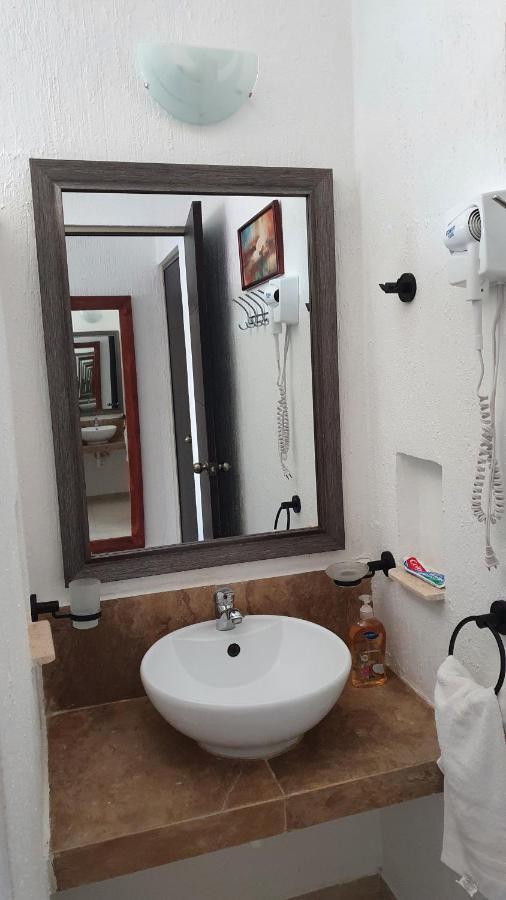 Villa Casa Hector, Con Jacuzzi, Cerca Del Foro Gnp. à Mérida Extérieur photo