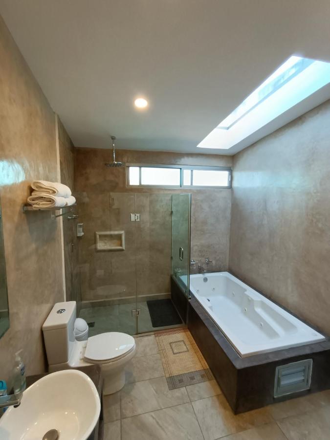 Villa Casa Hector, Con Jacuzzi, Cerca Del Foro Gnp. à Mérida Extérieur photo