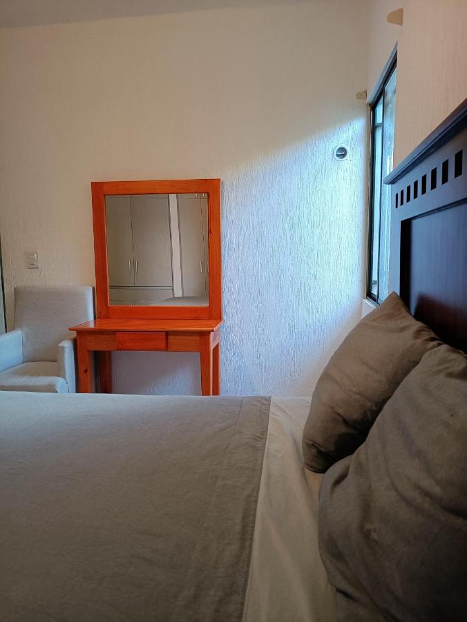 Villa Casa Hector, Con Jacuzzi, Cerca Del Foro Gnp. à Mérida Extérieur photo